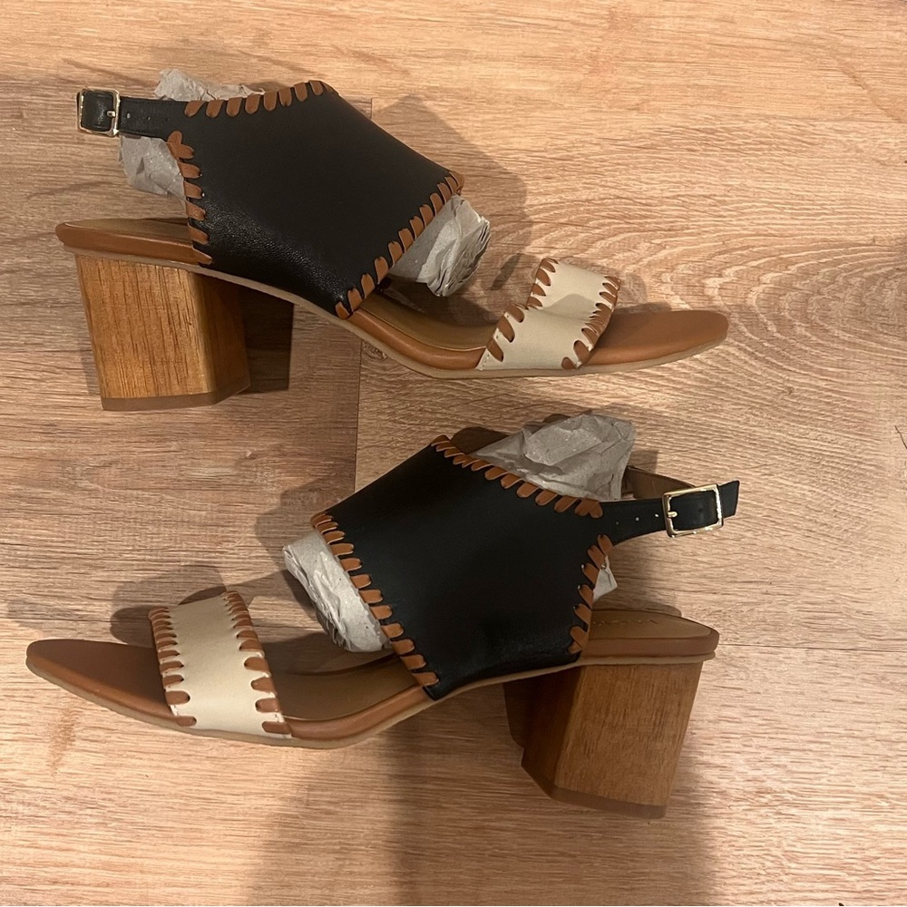 Jack Rogers Black and Cream Women's Sandals